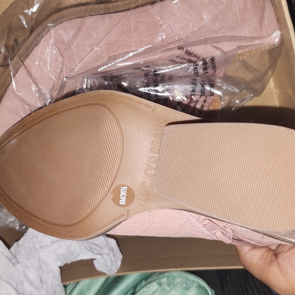 Lucky Brand Saucie Antler/Jupiter Heeled Booties 6M - Picture 4 of 4